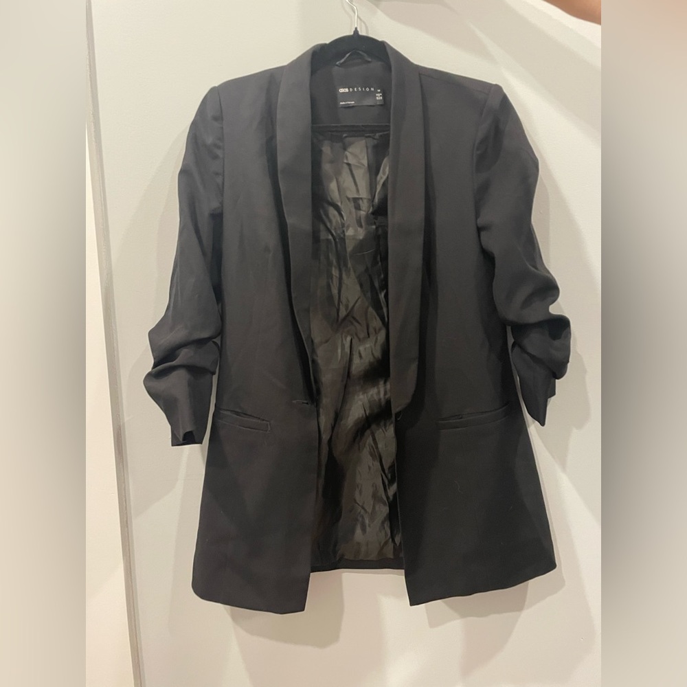 Black tall blazer with ruched sleeve detail